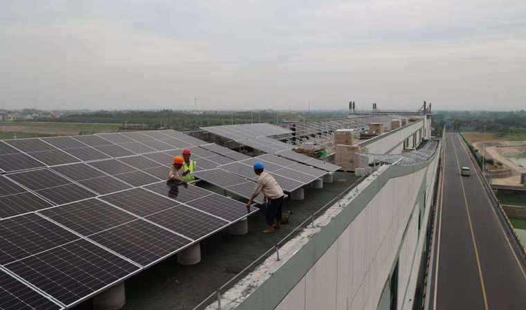 光伏發(fā)電行業(yè)范圍，轉(zhuǎn)行進一個光伏行業(yè)從哪里入手