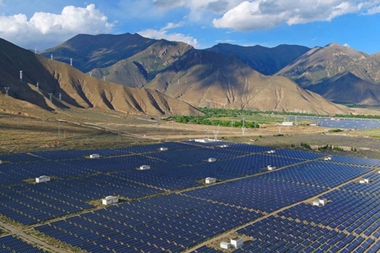 光伏基金是什么概念股，光伏產(chǎn)業(yè)龍頭基金有哪些