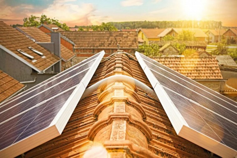 光伏太陽能采集器數(shù)據(jù)大幅度升降是什么原因，光伏發(fā)電在并網(wǎng)按表時(shí)還要按采集器嗎