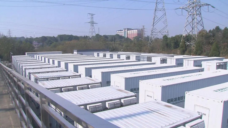 儲(chǔ)能板塊與電池板塊區(qū)別，工廠(chǎng)電池儲(chǔ)能電站優(yōu)缺點(diǎn)