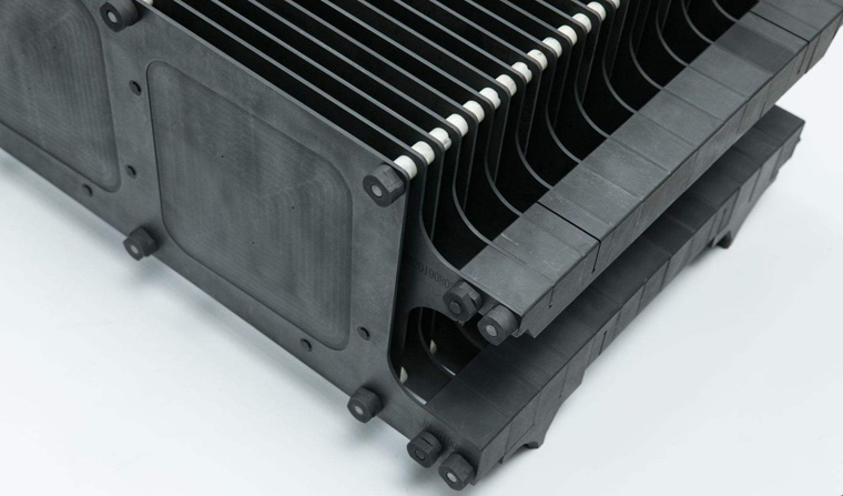 石墨舟和硅片哪個(gè)導(dǎo)電好，光伏膜涂層原理